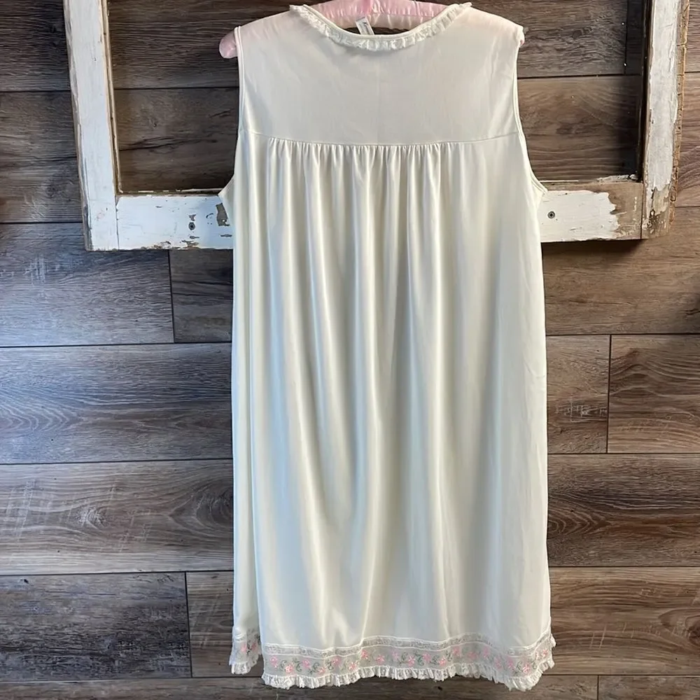Komar Dainty Night Gown, Lace & Tiny Pink Roses&Greenery,Size Average L,Vintage